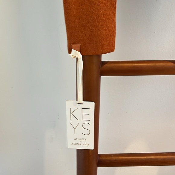 NWT Sparkly Athleta x Alicia Keys  mock turtleneck bodysuit Sz S - Picture 4 of 7